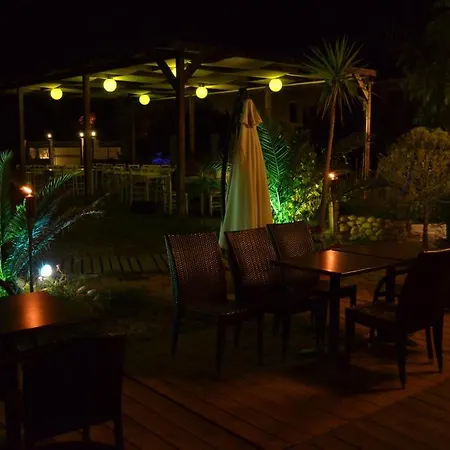 Vournelis And Hotel 3*
